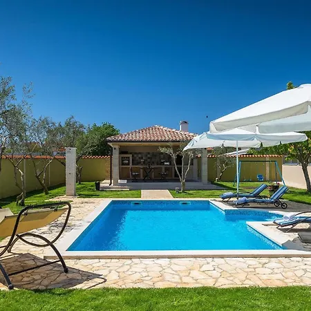 Будинок відпочинку Zafirah