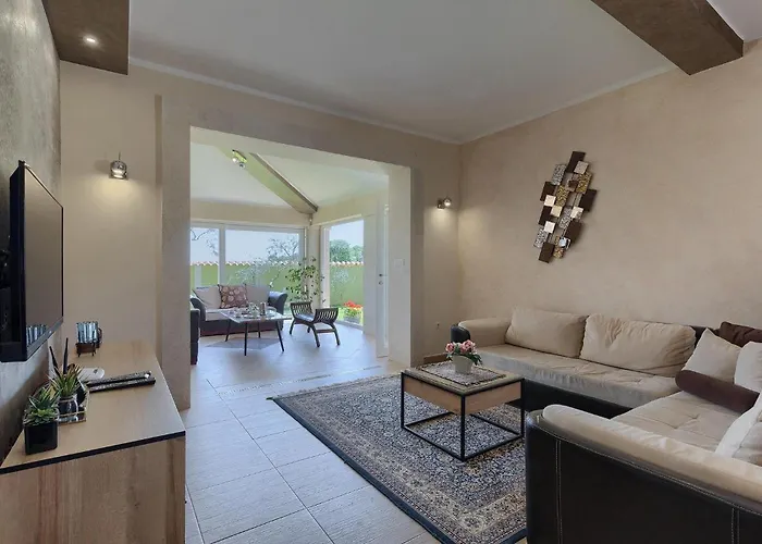 بيت للعطل Zafirah بولا