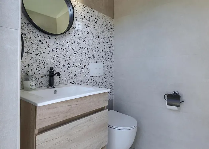 Будинок відпочинку Zafirah Пула