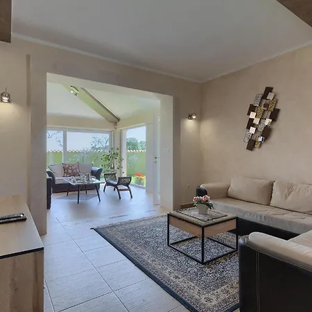 Casa de Férias Zafirah Pula