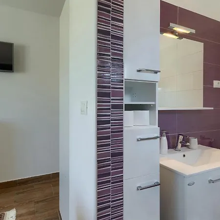 بيت للعطل Zafirah بولا