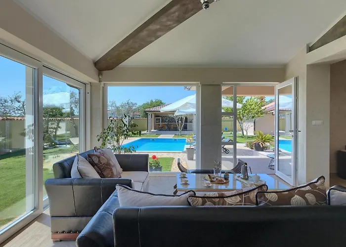 Zafirah Hébergement de vacances Pula