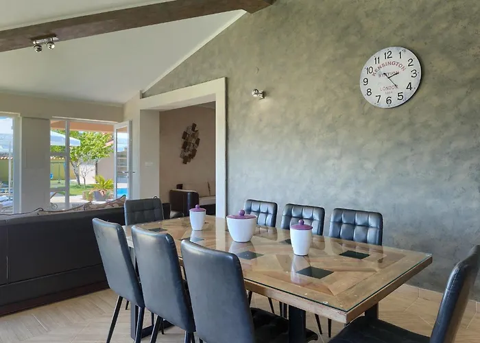 Hébergement de vacances Zafirah